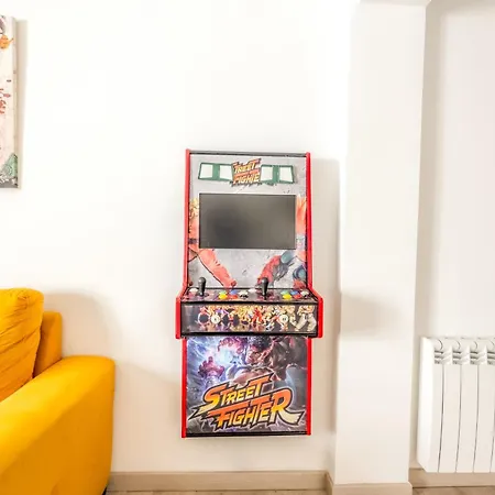- Lujo - Parking, Maquina Arcade, Wifi Y Netflix